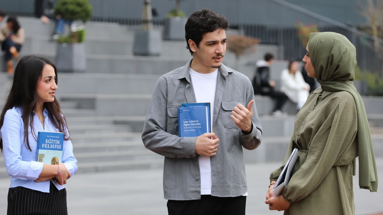Estonya Başbakanı Michal'dan ABD'nin Rusya ile Anlaşmasına Sert Eleştiri