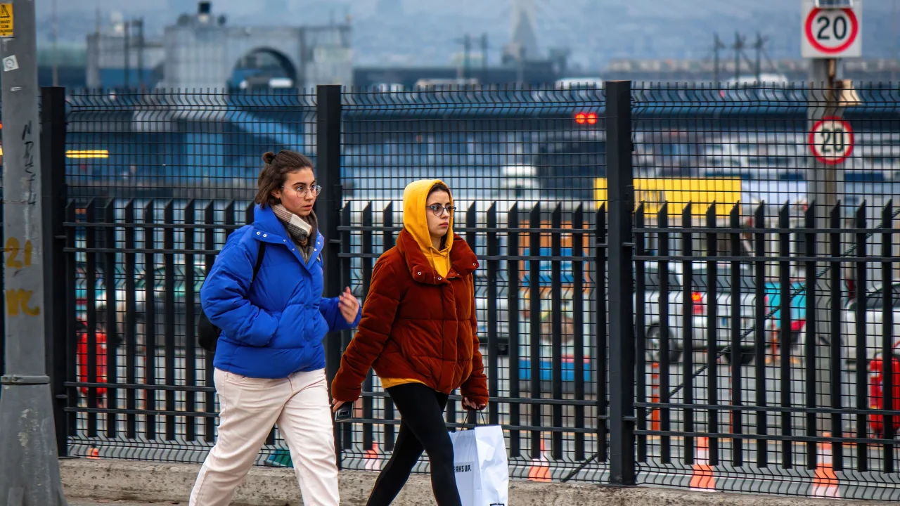 Sendikalar, asgari ücretin 1000 euroyu geçmesini istiyor