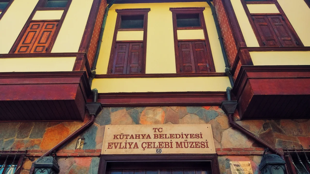 Estonya Ulusal Müzesi'nin Politizasyonuna Dikkat Çekildi