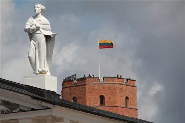 litvanya-basbakani-simonyteden-fransa-basbakani-attala-tebrik-1BrvOWGD.jpg
